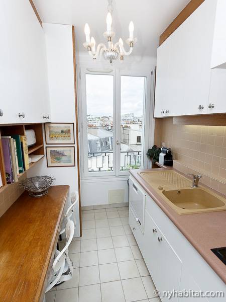 Paris Studio/T1 appartements location vacances - salle d'eau 1 (PA-2135) photo 2 de 2