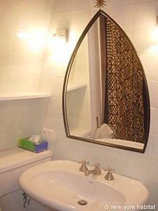 Paris 3 Zimmer ferienwohnung - badezimmer 1 (PA-2143) photo 3 von 6