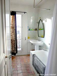 Paris 3 Zimmer ferienwohnung - badezimmer 1 (PA-2143) photo 1 von 6