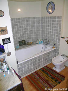 Paris T4 - Loft - Duplex logements location appartements - salle d'eau 1 (PA-2154) photo 1 de 3