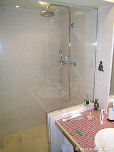 Paris T4 - Loft - Duplex logements location appartements - salle d'eau 2 (PA-2154) photo 2 de 3