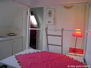 Paris Studio T1 logement location appartement - s&eacute;jour (PA-2155) photo 5 sur 12