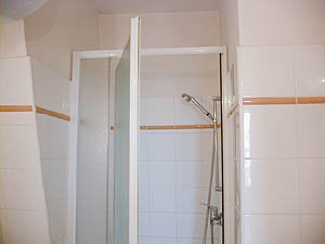 Paris Studio apartment - bathroom (PA-2195) photo 1 of 4
