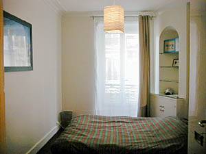 Paris T2 appartements location vacances - chambre (PA-2201) photo 1 de 3