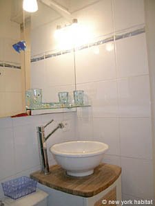 Paris Studio apartment - bathroom (PA-2207) photo 2 of 4