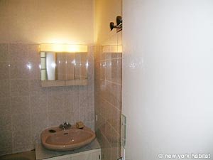Paris T3 logements location appartements - salle d'eau 1 (PA-2221) photo 1 de 3