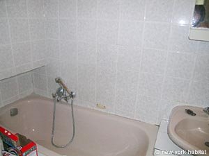 Paris T3 logements location appartements - salle d'eau 1 (PA-2221) photo 2 de 3