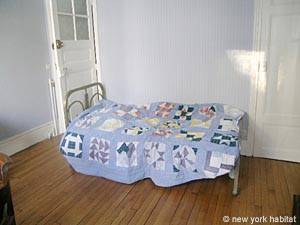 Paris 2 Bedrooms apartment bedroom 2 photo 15