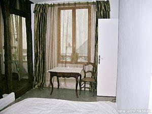 Paris 1 Bedroom accommodation - bedroom (PA-2275) photo 4 of 7
