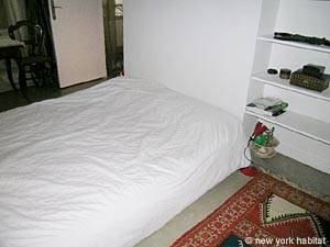 Paris 1 Bedroom accommodation - bedroom (PA-2275) photo 6 of 7
