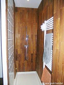 Paris 1 Bedroom accommodation - bathroom 1 (PA-2275) photo 3 of 4