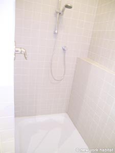 Paris T2 logements location appartements - salle d'eau (PA-2291) photo 2 de 4