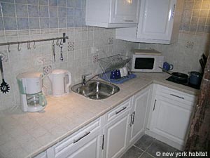 Paris Studio accommodation - kitchen (PA-2304) photo 3 of 3