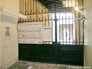 Paris Studio accommodation - other (PA-2304) photo 5 of 6