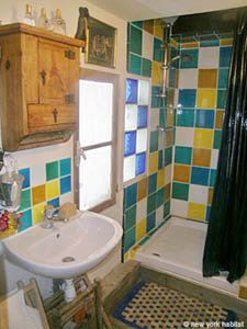 Paris Studio apartment bathroom 1 photo 15