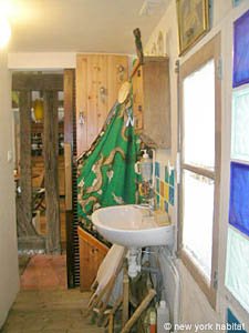 Paris Studio apartment bathroom 1 photo 16