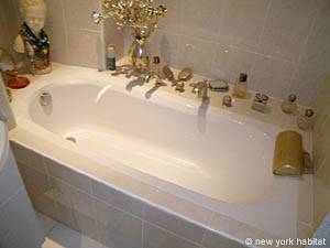 Paris 1 Bedroom apartment - bedroom 1 (PA-2309) photo 6 of 7