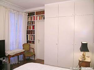 Paris 1 Bedroom apartment - living room 2 (PA-2309) photo 2 of 3