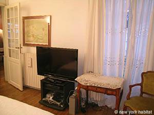 Paris 1 Bedroom apartment - living room 1 (PA-2309) photo 7 of 7