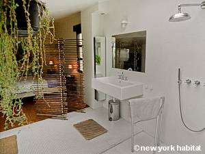 Parigi 2 Camere da letto - Loft - Triplex appartamento - bagno 1 (PA-2332) photo 3 di 6 Parigi 2 Camere da letto - Loft - Triplex appartamento - bagno 1 (PA-2332) photo 3 di 6