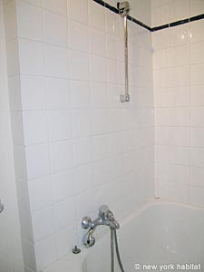 Par&iacute;s 1 Dormitorio apartamento - ba&ntilde;o 1 (PA-2346) photo 2 de 2
