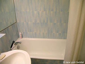 Paris 2 Zimmer ferienwohnung - badezimmer 1 (PA-2364) photo 2 von 3