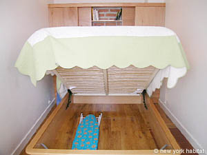 Paris 1 Bedroom apartment - bedroom (PA-2374) photo 2 of 4