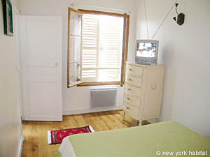 Paris 1 Bedroom apartment - bedroom (PA-2374) photo 3 of 4