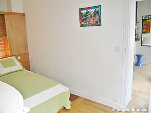 Paris 1 Bedroom apartment - bedroom (PA-2374) photo 4 of 4