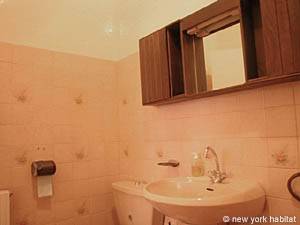 Paris T2 logements location appartements - salle d'eau (PA-2375) photo 3 de 3