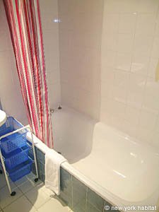 Par&iacute;s 1 Dormitorio apartamento - ba&ntilde;o (PA-2376) photo 2 de 3
