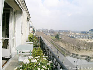 Paris T4 logements location appartements - s&eacute;jour (PA-2388) photo 7 de 10