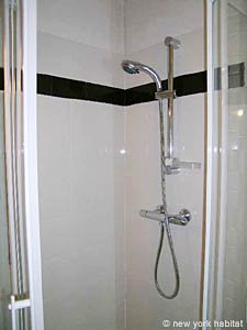 Paris 2 Bedroom accommodation - bathroom 1 (PA-2393) photo 5 of 5