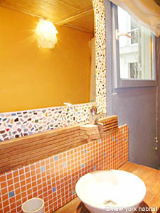 Paris Studio T1 appartement location vacances - salle d'eau (PA-2395) photo 2 sur 4