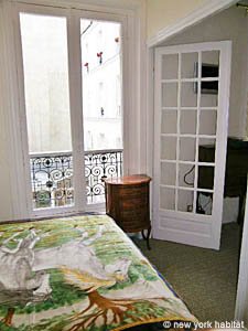 Paris 1 Bedroom apartment - bedroom (PA-2410) photo 5 of 5