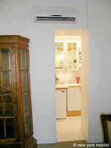 Paris 1 Bedroom apartment - kitchen (PA-2410) photo 1 of 6