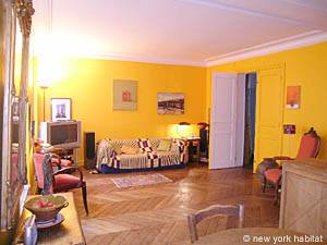 Paris 3 Bedrooms accommodation living room photo 6