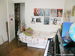 Paris 3 Bedrooms accommodation bedroom 2 photo 19