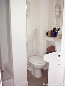 Paris Studio accommodation - bathroom (PA-2448) photo 1 of 6