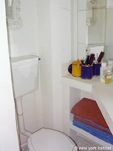 Paris Studio accommodation - bathroom (PA-2448) photo 3 of 6