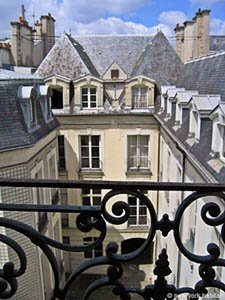 Paris T6 - Duplex logements location appartements - s&eacute;jour (PA-2455) photo 16 de 25