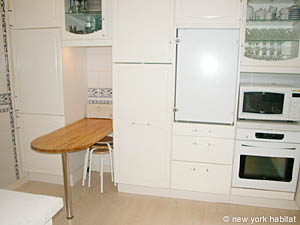 Paris 3 Bedroom accommodation - kitchen (PA-2459) photo 7 of 9
