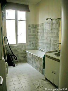 Paris 3 Bedroom accommodation - bathroom 1 (PA-2459) photo 1 of 4
