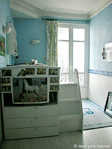 Paris 3 Bedroom accommodation - bedroom 1 (PA-2459) photo 2 of 7