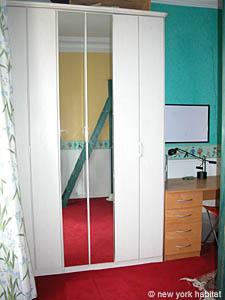 Paris 3 Bedroom accommodation - bedroom 2 (PA-2459) photo 3 of 8