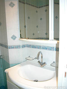 Paris 3 Bedroom accommodation - bathroom 2 (PA-2459) photo 1 of 3
