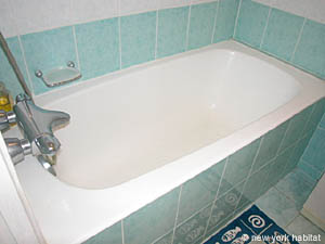 Paris 3 Bedroom accommodation - bathroom 2 (PA-2459) photo 3 of 3
