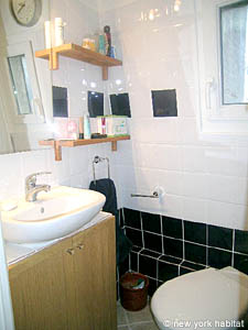 Paris T3 appartements location vacances - salle d'eau 3 (PA-2461) photo 1 de 3