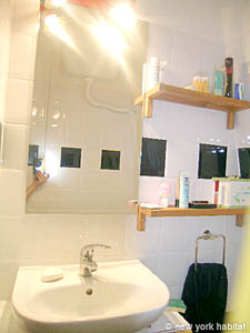 Paris 1 Bedroom accommodation bed breakfast - bathroom 3 (PA-2462) photo 2 of 3