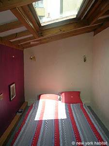 Paris T4 - Loft logement location appartement - chambre 2 (PA-2472) photo 5 sur 7